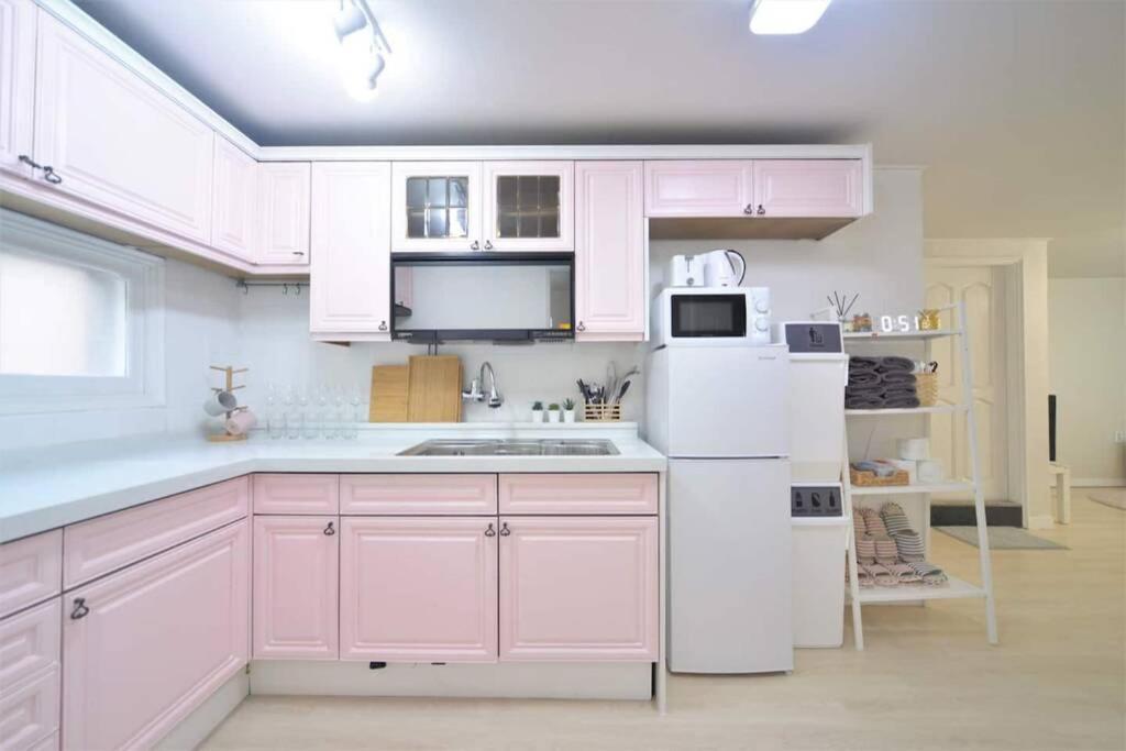 Lovely House Seoul Bagian luar foto