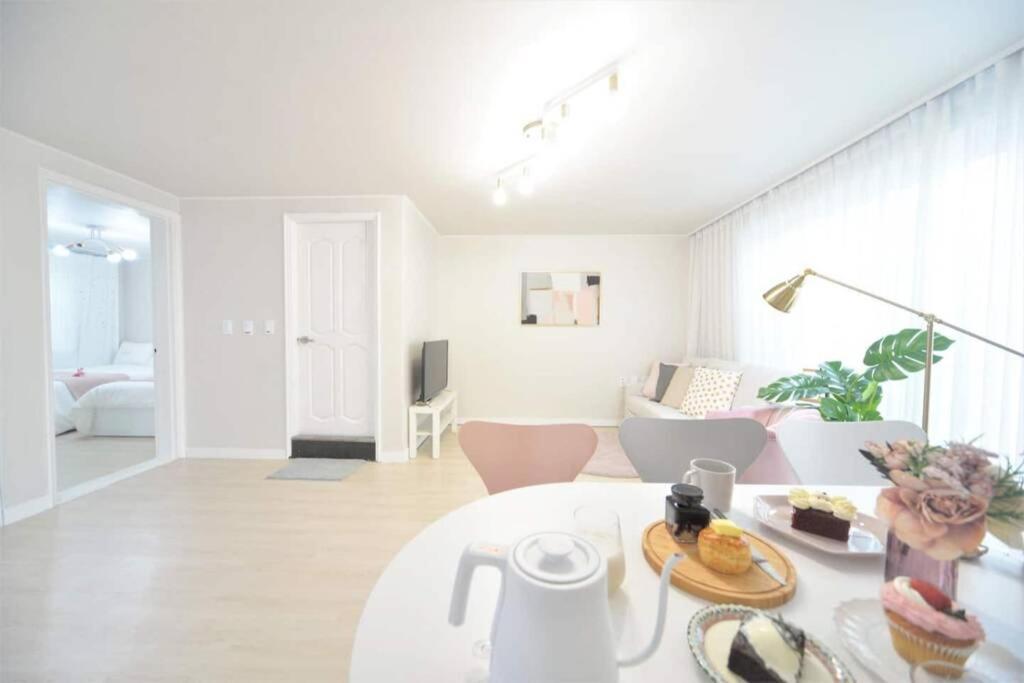 Lovely House Seoul Bagian luar foto